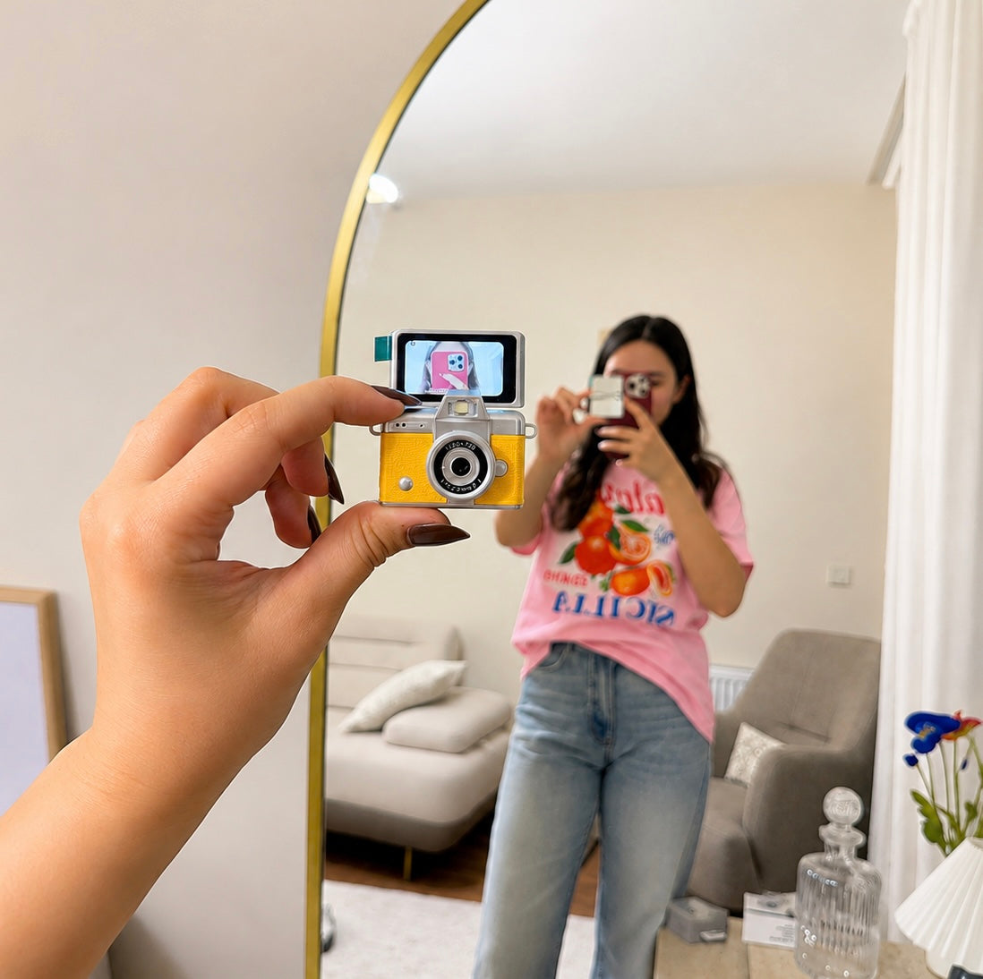 Mini flip digital keychain camera